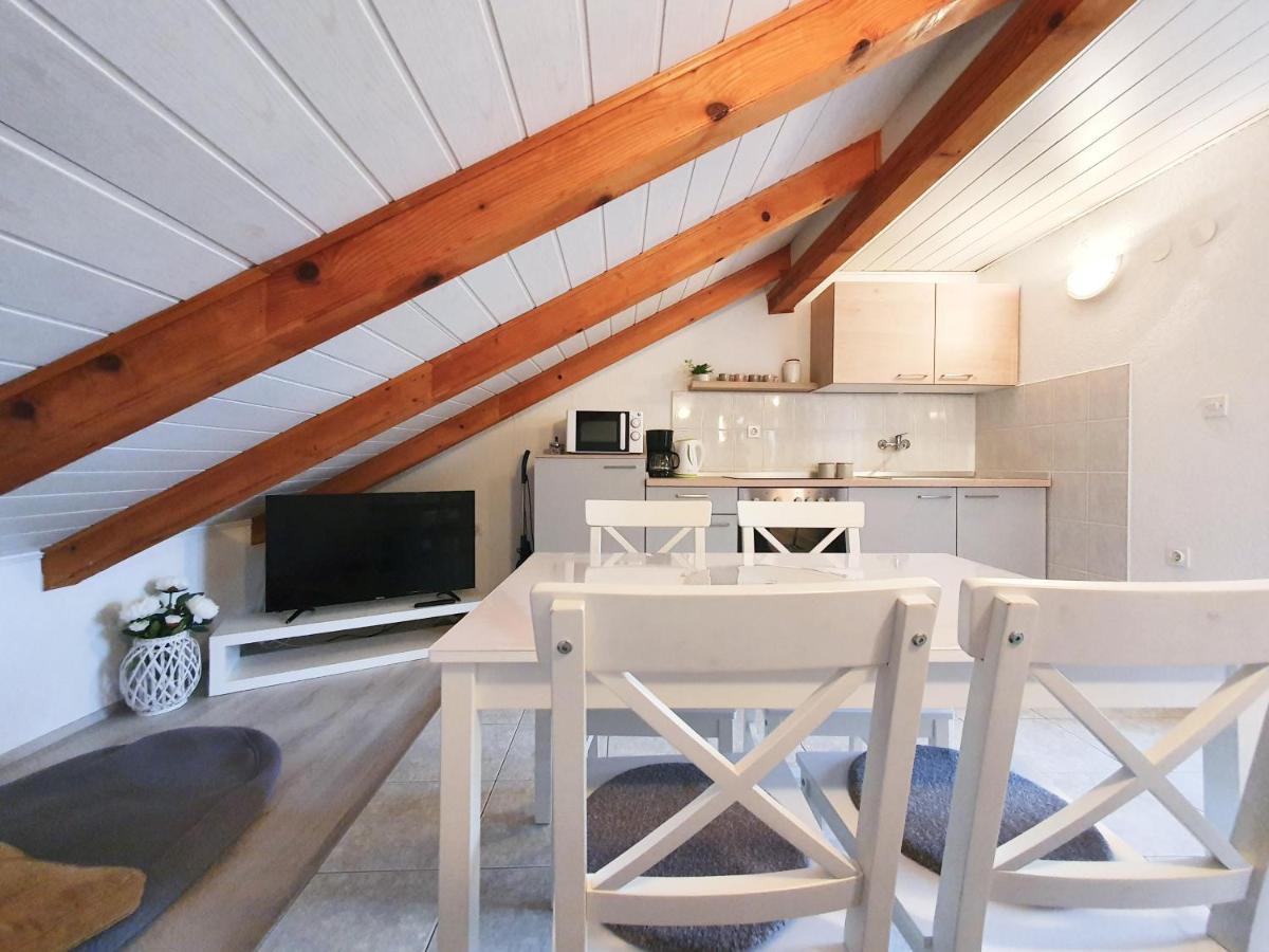 Breathtaking Seaview App Barac On Separated Floor Crikvenica Luaran gambar